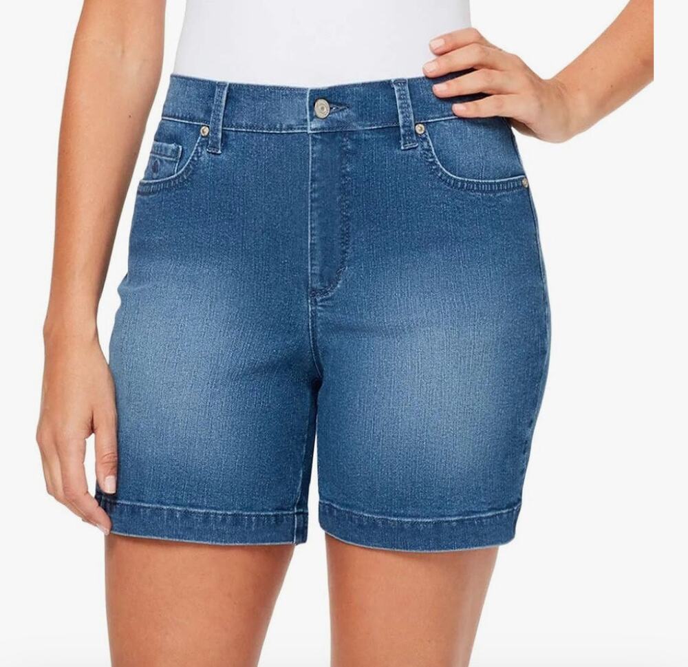 Gloria Vanderbilt Jean shorts NEW short length high rise 16